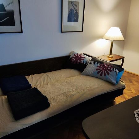 Vintage Apartment In The Center Of Novi Sad Exterior foto